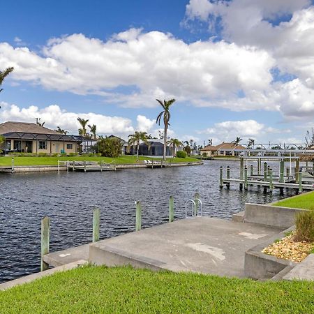 Fully Remodeled Electric-Heated Pool Home On Gulf-Access Canal - Villa Sunny Cape Coral Exterior photo